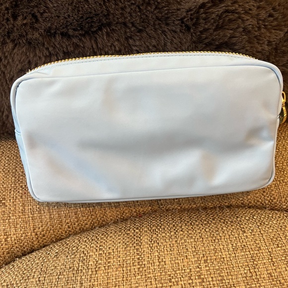 NWT Stoney clover lane periwinkle small pouch with 3 patches sewn on by SCL - Picture 6 of 7